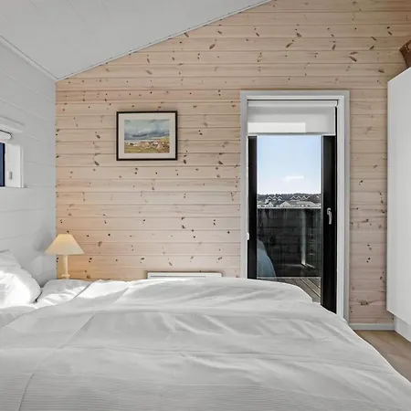 Holiday home Odeta - 150m From The Sea By Interhome Lokken